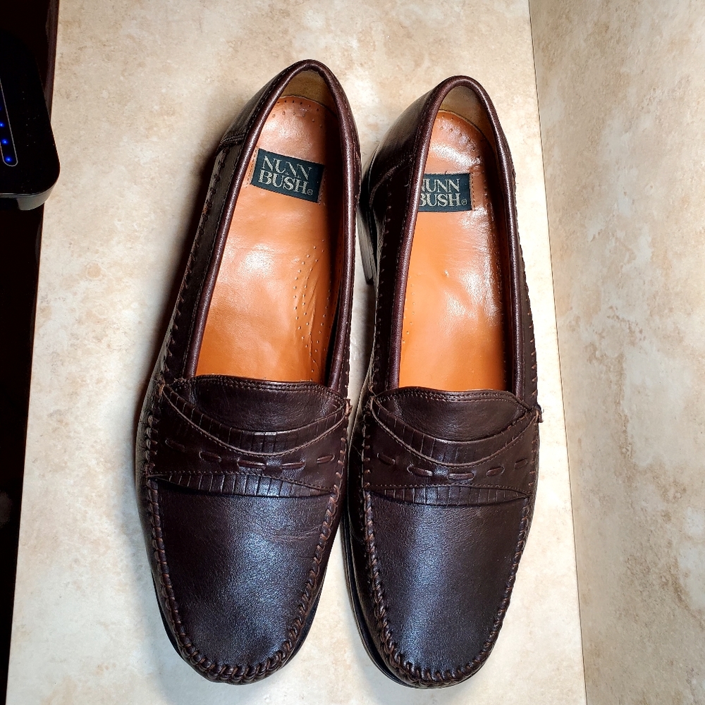 Fancy Leather 9.5 M men's Nunn Bush Leather Loafers Great Cond Brown Dress Shoes